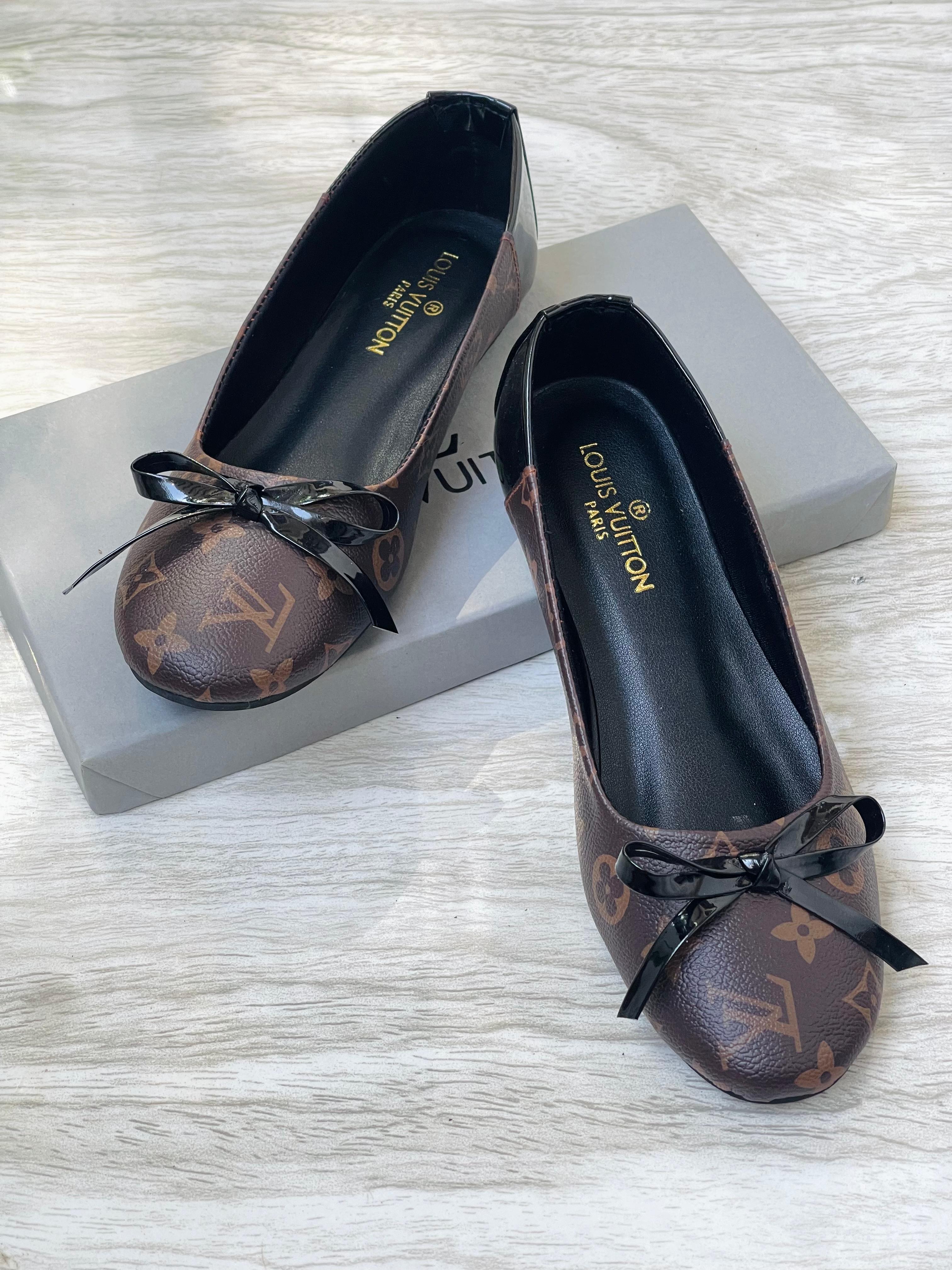 LV Bow Flat Pumpy Style
