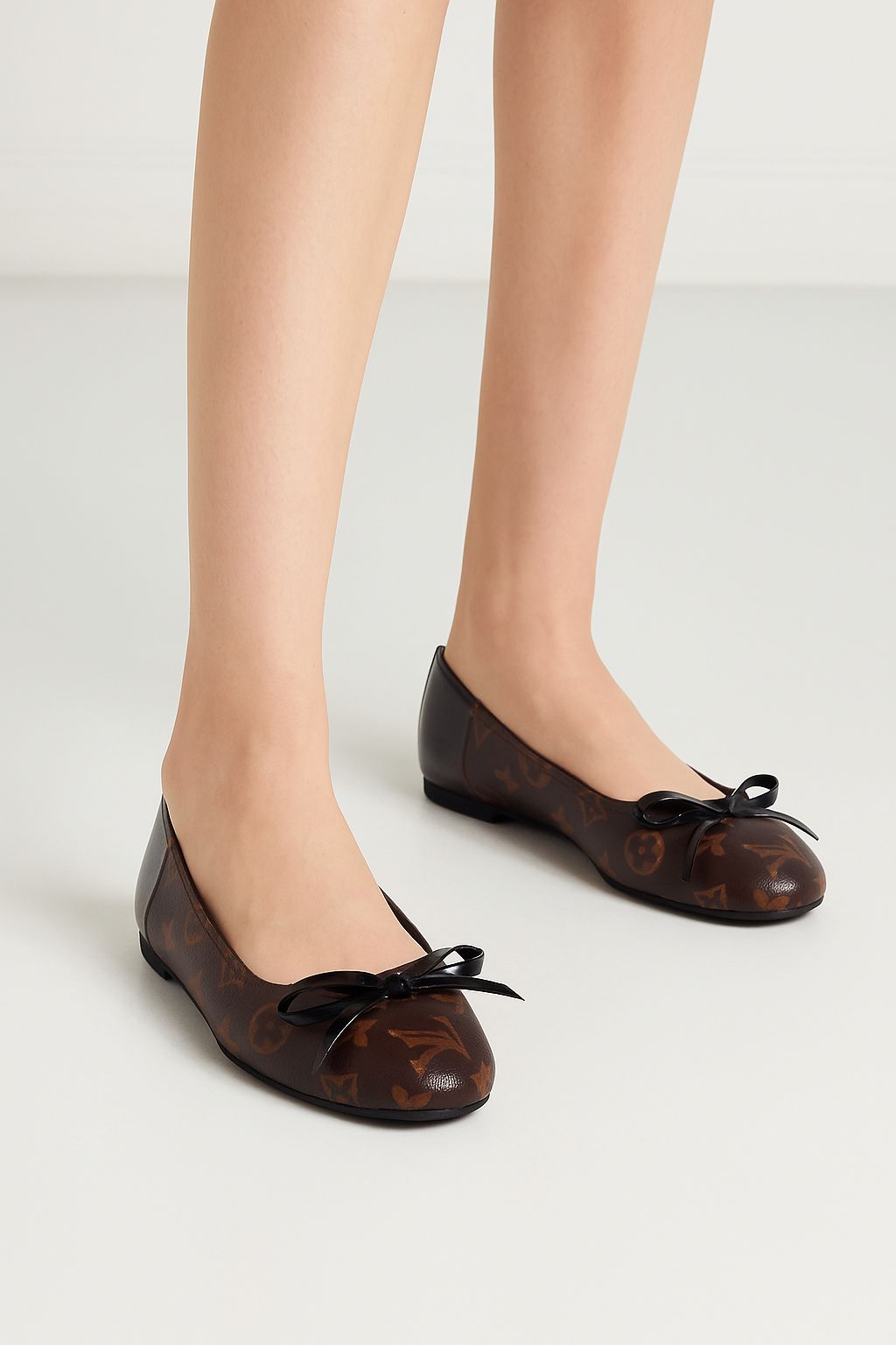 LV Bow Flat Pumpy Style