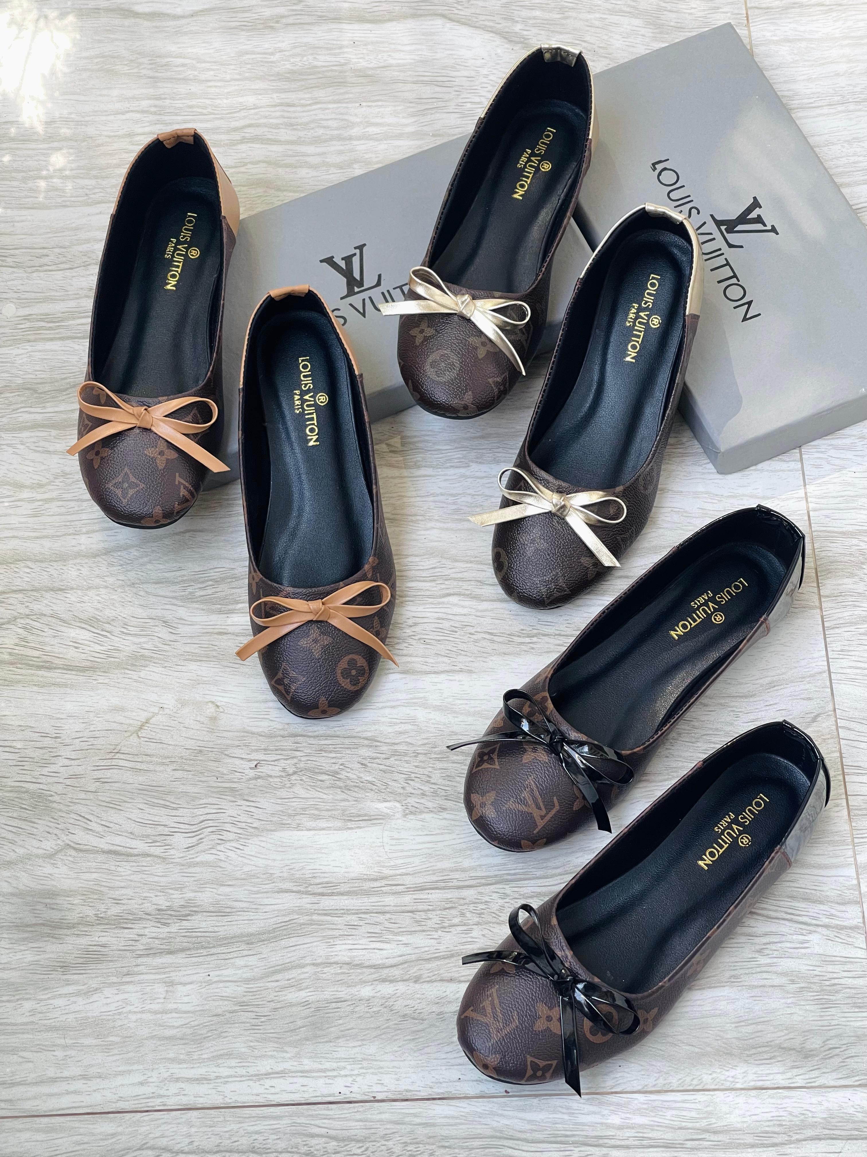 LV Bow Flat Pumpy Style