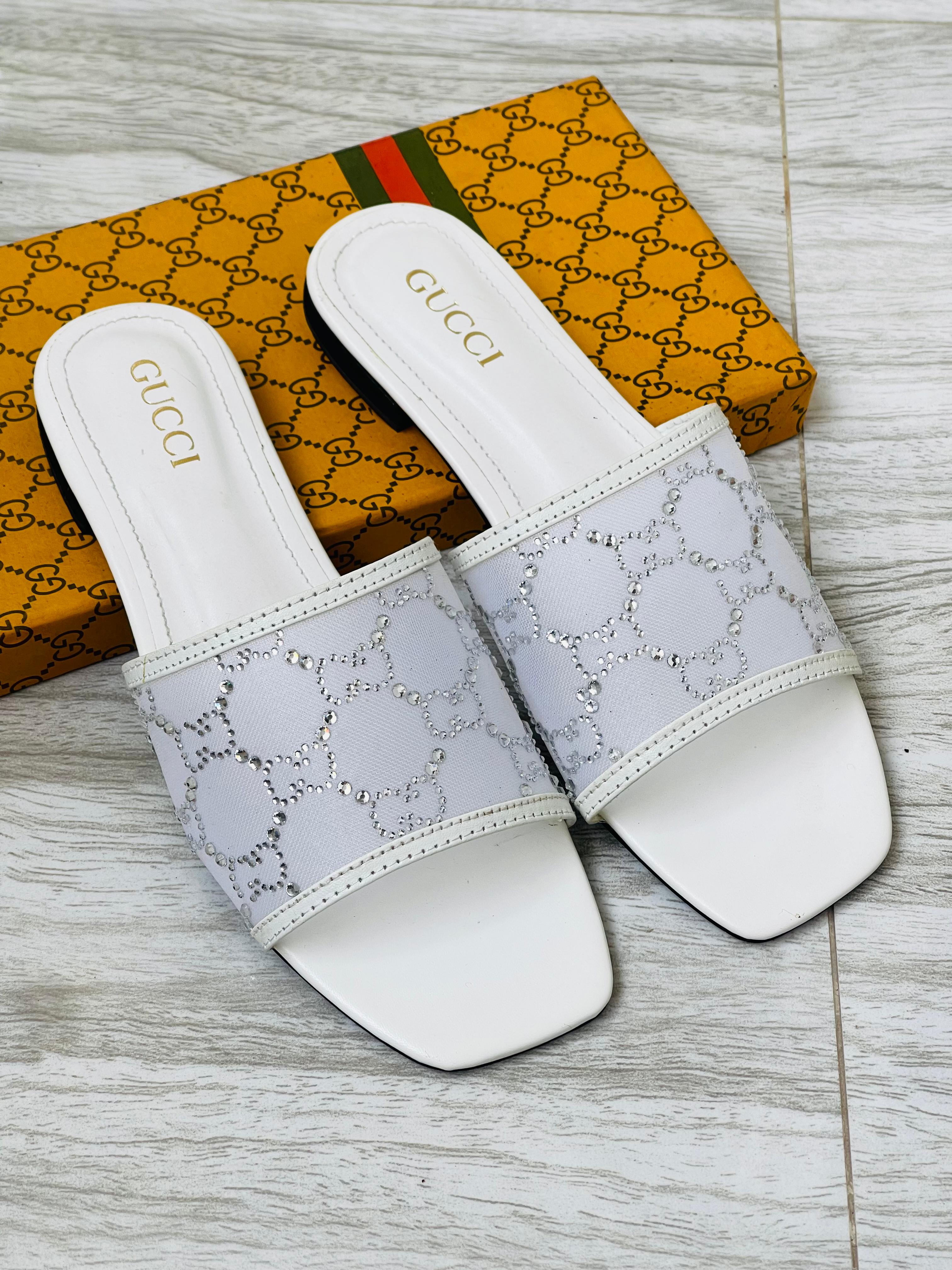 GUCCI SLIDES